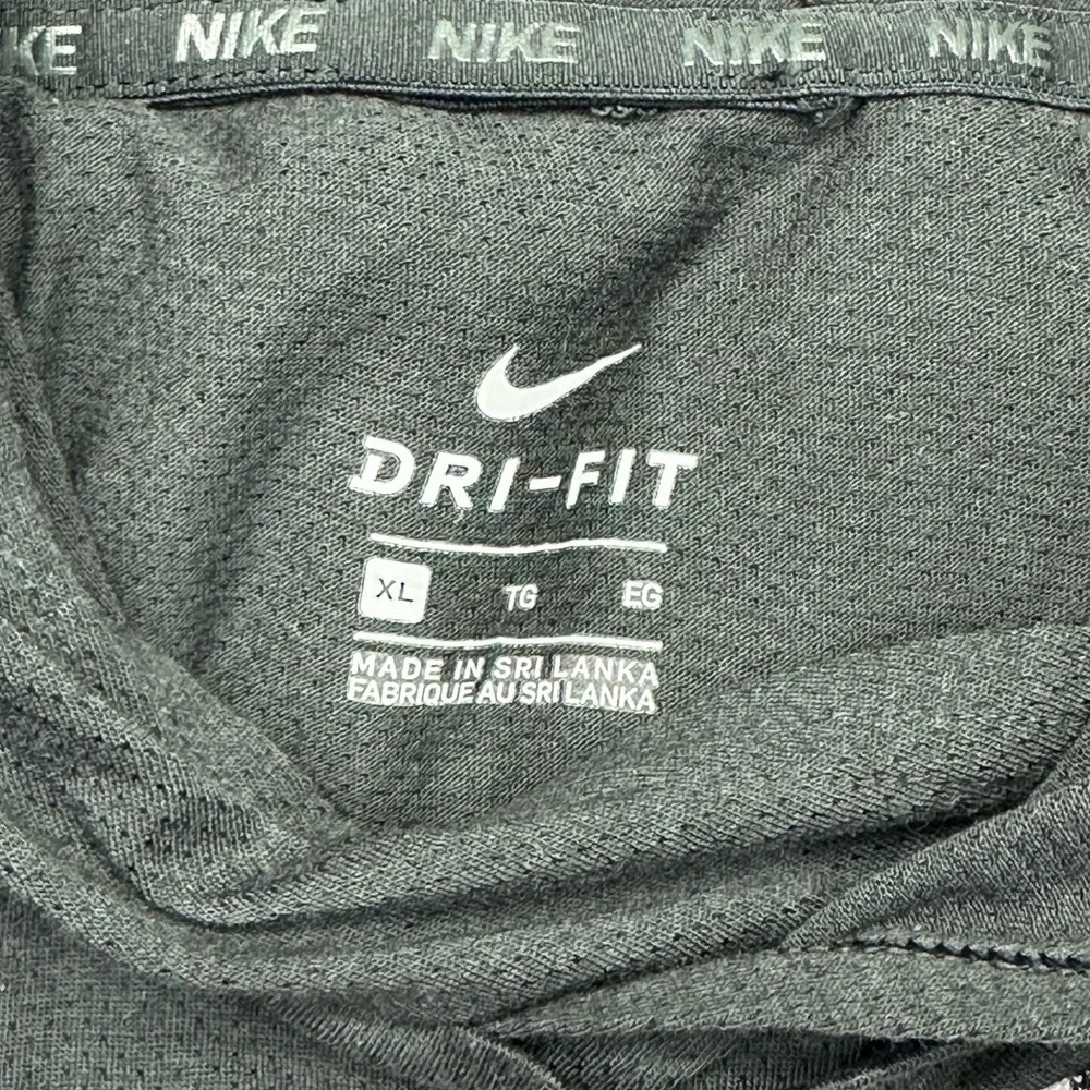 Nike CN5984-010 Youth XL Dri-Fit Breathe Kids' Hoodie L/S Graphic Pullover Shirt